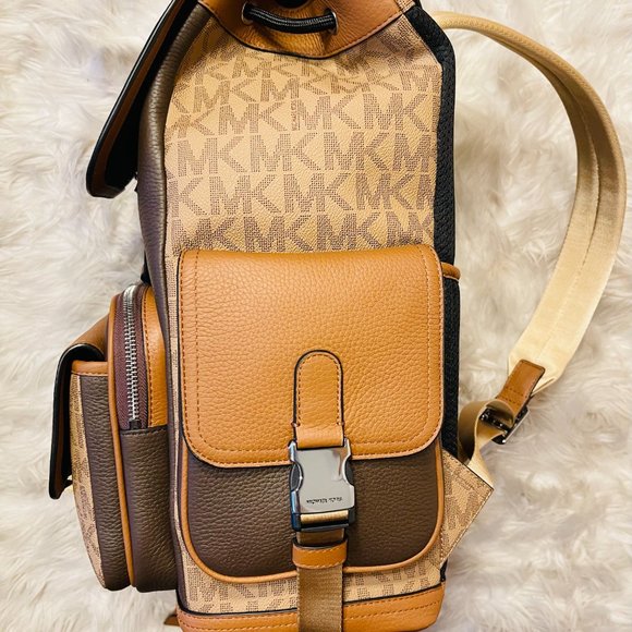 MICHAEL KORS UTILITY RUCKSACK LEATHER BACKPACK - Picture 7 of 10